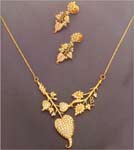 Code KJDN 1506Gold 18 ktWeight 35 gmsDiamond 3 ct, click here to see large picture.