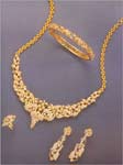 Code KJDN 1518Gold 18 ktWeight 60 gmsDiamond 10 ct, click here to see large picture.
