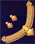 Code KJWSN 4903Gold 22 ktWeight 35 gms, click here to see large picture.