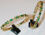 Code KJGJE 2609Emeralds Bangles, click here to see large picture.